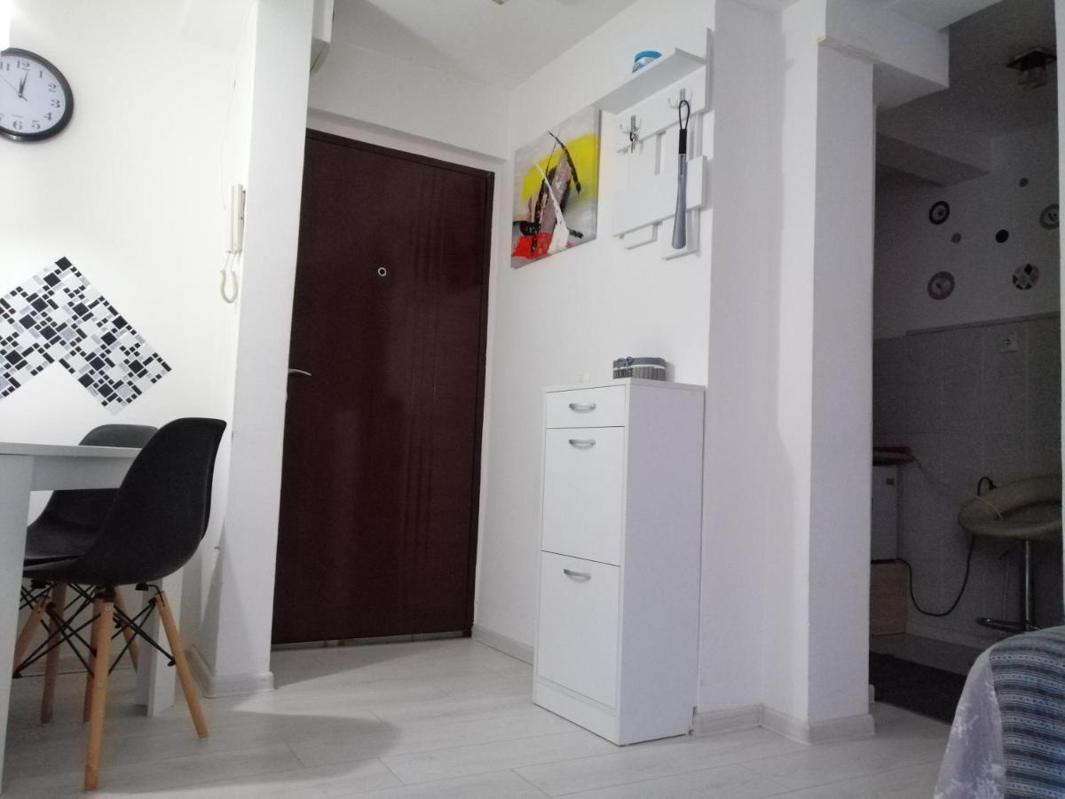 Studio Apartman Kocka เบลเกรด ภายนอก รูปภาพ
