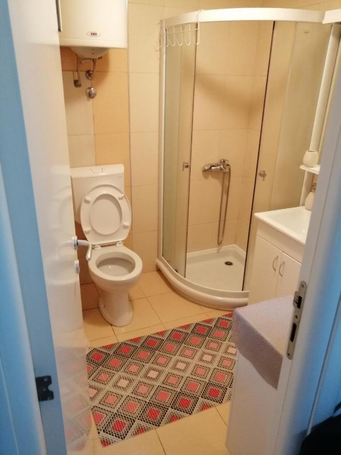 Studio Apartman Kocka เบลเกรด ภายนอก รูปภาพ